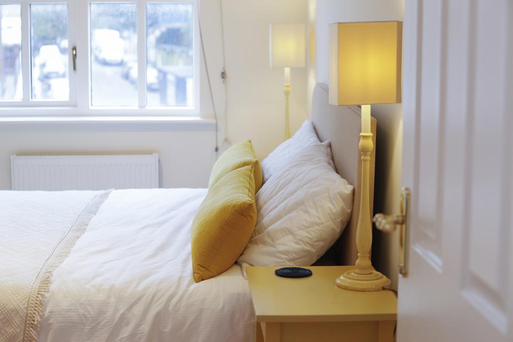 Ferienwohnung Beautiful Flat With Terrace London Exterior foto