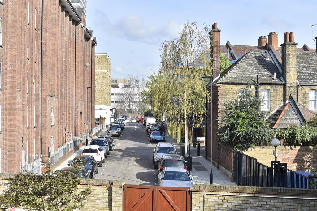 Ferienwohnung Beautiful Flat With Terrace London Exterior foto